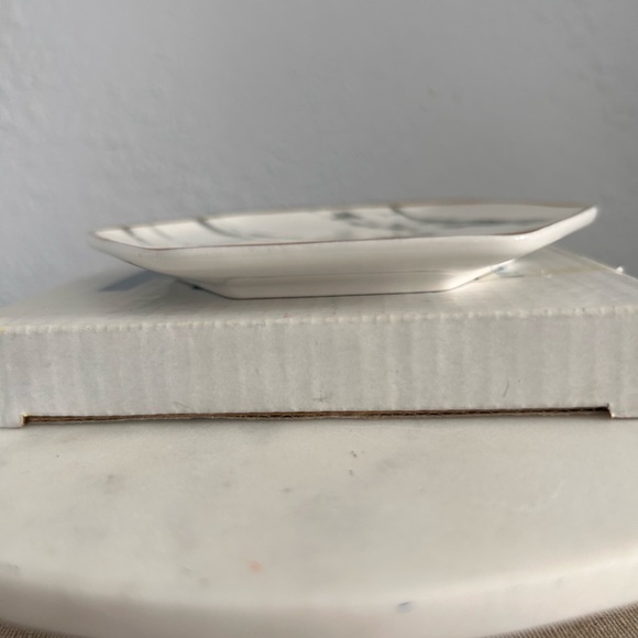 Pier One marble with gold trim keepsake gray- NIB- NWT - Picture 5 of 5